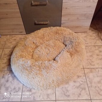 Pelíšek pro psy a obleček vel.50