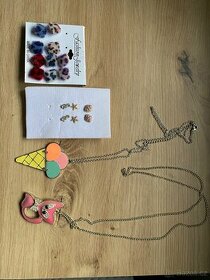 Řetizky a náušnice