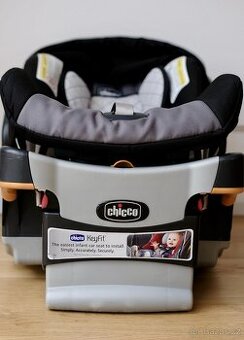 Autosedačka Chicco KeyFit 30 + základna
