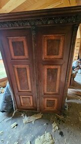 Starožitné skříně