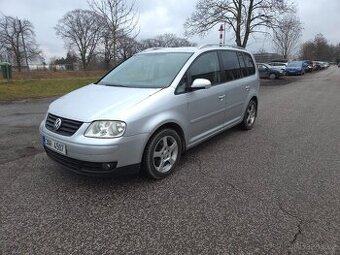 Volkswagen Touran 2.0 TDI 7. Míst