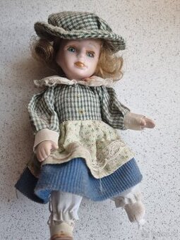 Panenka s porcelanovou hlavou