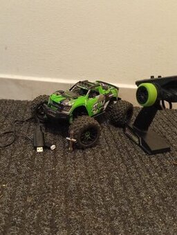 RC auto Maerick Atom