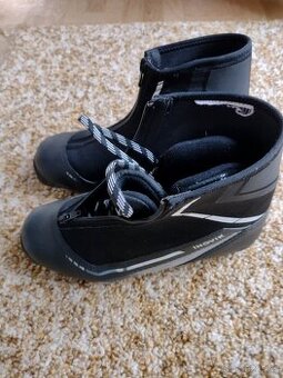 Boty na běžky INOVIK CL 150.