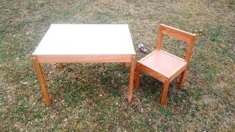 Dětský stolek a jedna židle IKEA