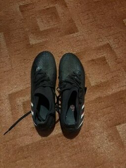 Kolíkové kopačky Adidas velikost 42 2/3