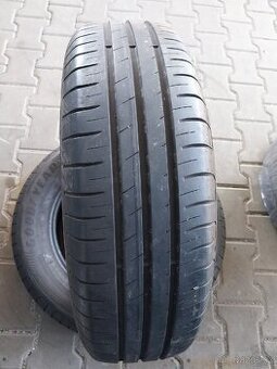 Prodám 2 x letní pneu Goodyear 185/65/15