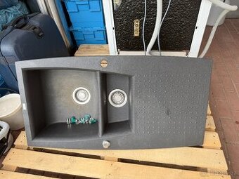 Dřez granitový Franke vč. baterie