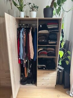 Fandrup Šatní skříň