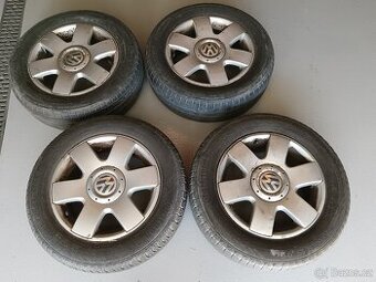 LETNI al kola 15" ORIGINAL Vw CADDY číslo 2K0601025