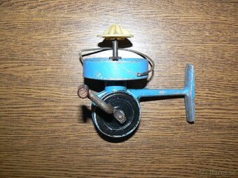 Starý naviják Tokoz Shark- Made in Czechoslovakia