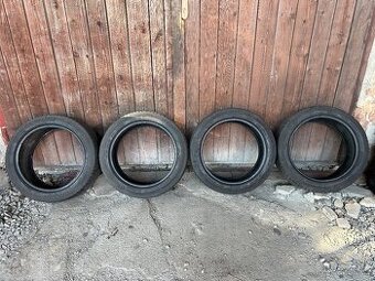 Prodám gumy 225/45/17 Michelin