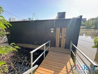 Hausbót 3+kk - 70m2 s terasou a kotvištěm v Praze