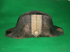 klobouk rakousko-uherského úředníka