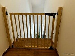 Dřevěná zábrana na schody