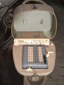 Starožitná kalkulačka Nisa - 1