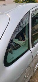 Citroën Xsara Picasso pravé zadní boční okno - spolujezdec