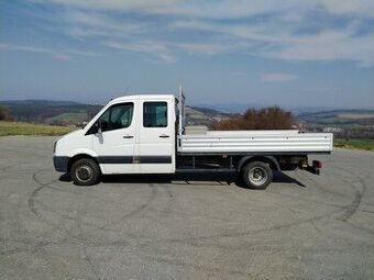 Volkswagen Crafter, 7 míst, dvojitá zadní kola, valník