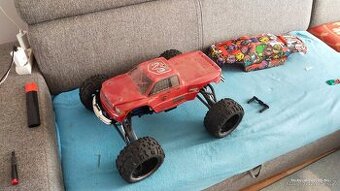 RC Traxxas Erevo - 1