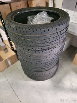 Goodyear Eagle F1 Asymmetric 3 ROF 225/45 R19 96 W
