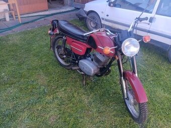 ČZ 175/487 rv. 1984