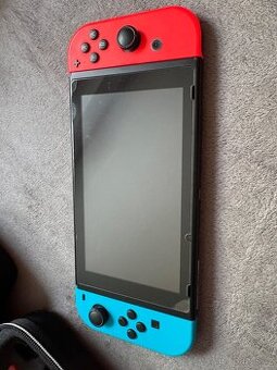 Nintendo switch mnoho her