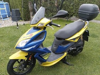 Skutr Kymco Super 8 125 - 1