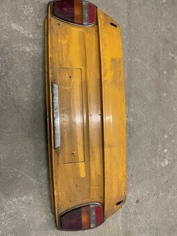 Zadní čelo Škoda 105 /120