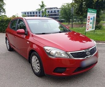 Kia Ceed 1.4i 80kW - 2010, FACELIFT, PO ROZVODECH✓