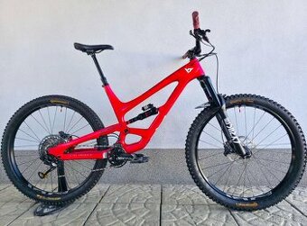 Horské kolo YT Capra CF Pro Carbon 29″