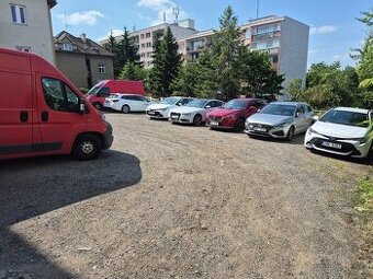 Pronájem parkovacího stání u Brumlovky, Praha 4 - Michle