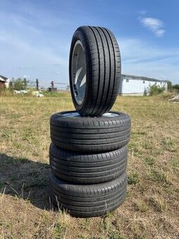 Letní pneu 235/50ZR18 97V GOODYEAR DOT 1422, 5mm