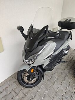 Honda Forza 350
