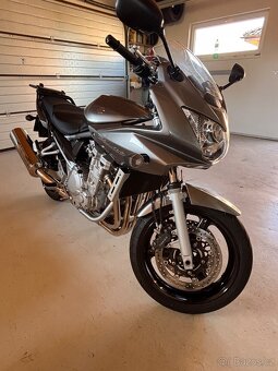Suzuki bandit 650s 2010