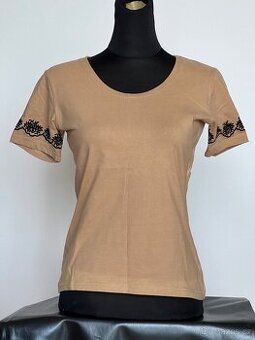 Dámské tričko vel. S/M (36-38)