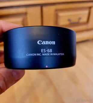 Sluneční clona org. Canon ES-68