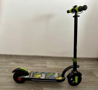 Elektrokoloběžka BT superkids green