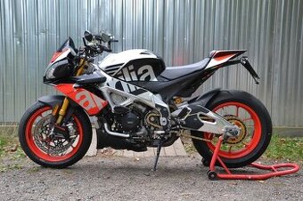 Aprilia Tuono V4 1100 Factory ,Top cena i km, 2018