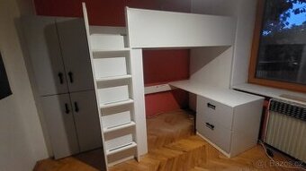Vyvýšená postel IKEA se skříní a psacím stolem, šatní skříň