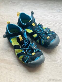 KEEN sandálky 39