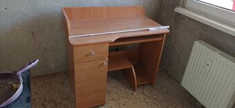 Malý PC stolek za odvoz