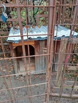 Kotec pro psa i s boudou