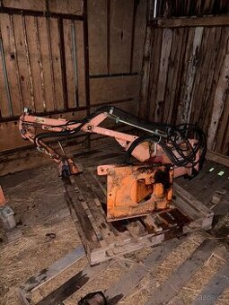 Rameno z mulčovače na náklaďák a nebo za traktor