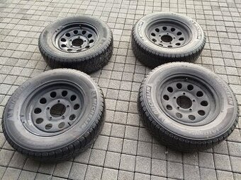 Suzuki Jimny 205/70R15 kola, zimní pneumatiky