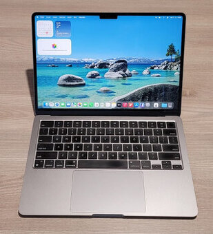 MacBook Air 13" 2022 (A2681)/M2 8x8/16GB RAM/256GB SSD/SPAC