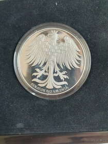 Stříbrná pamětní mince v původním dárkovém balení