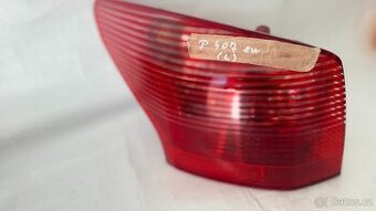 peugeot 407 sw , světlo zadní řidič
