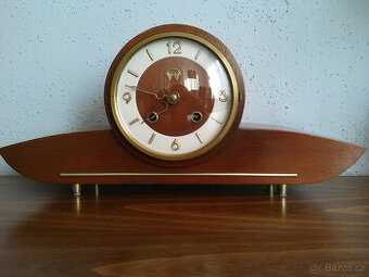 Staré krbové bicí hodiny