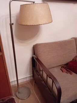 Stojací lampy starožitné