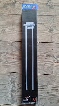 Kovový držák na dva ručníky